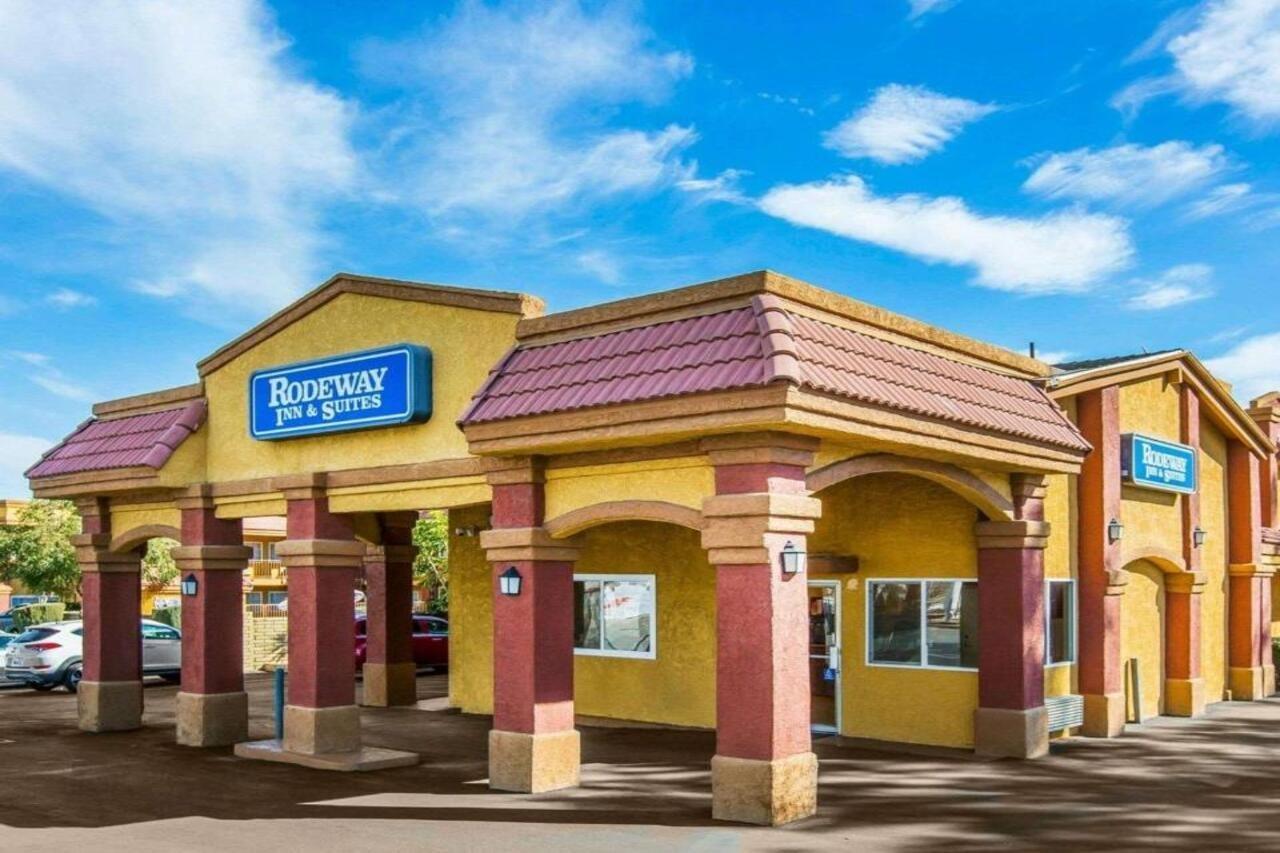 Rodeway Inn & Suites Corona Eksteriør billede