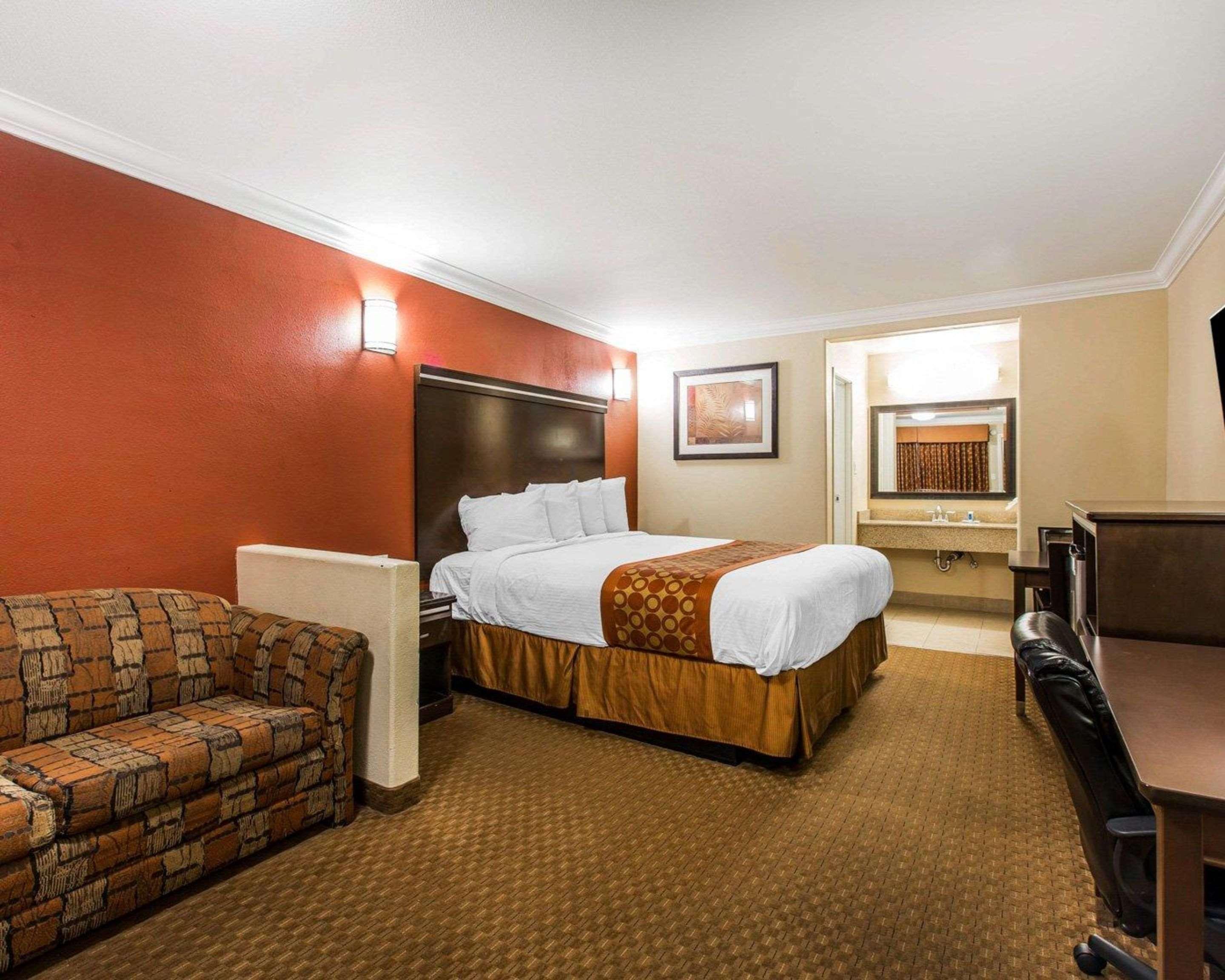 Rodeway Inn & Suites Corona Eksteriør billede