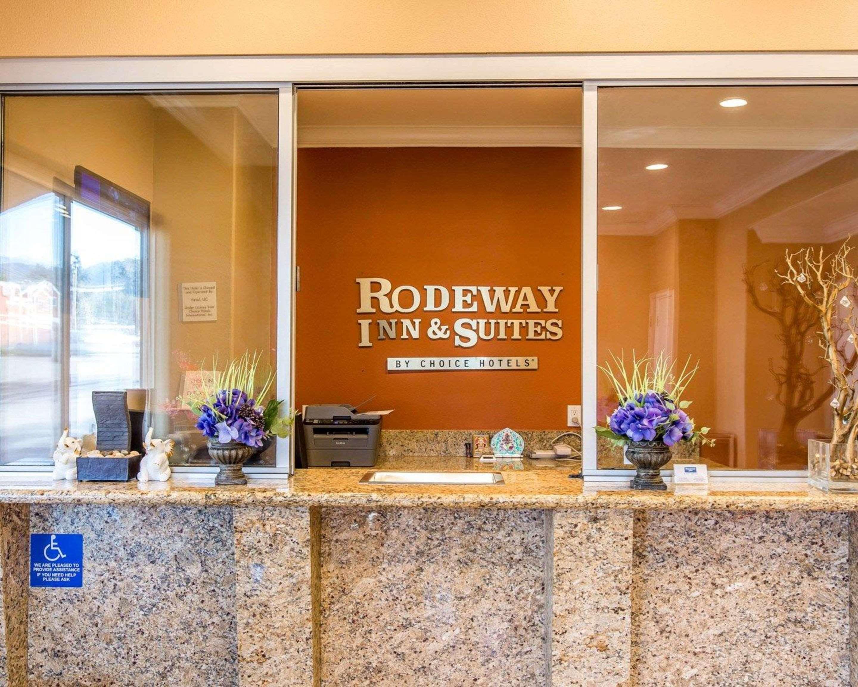 Rodeway Inn & Suites Corona Eksteriør billede