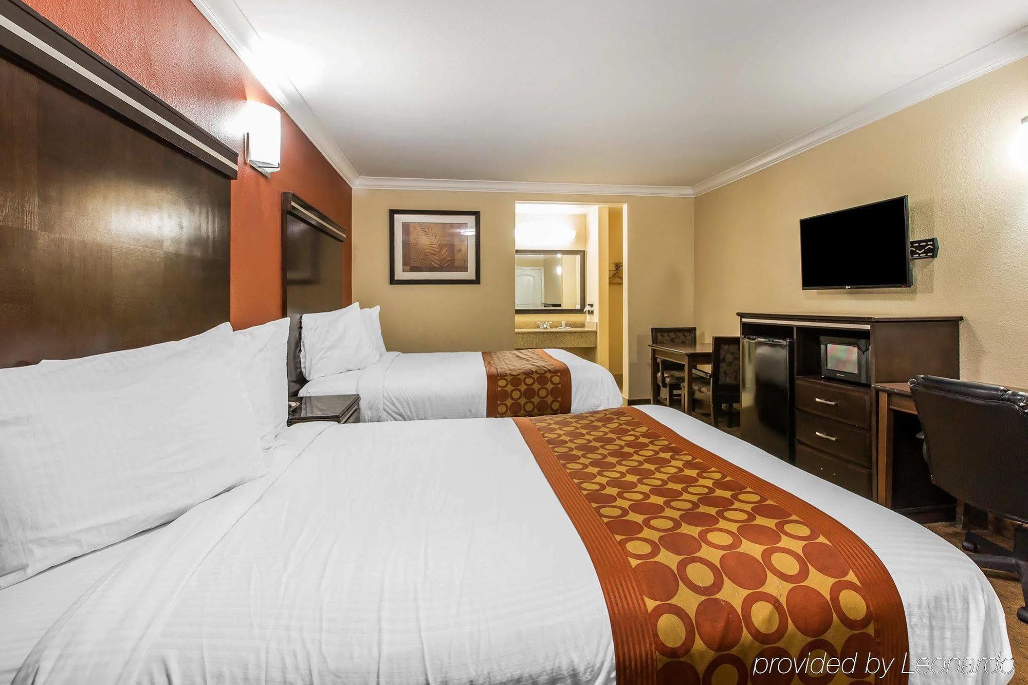 Rodeway Inn & Suites Corona Eksteriør billede